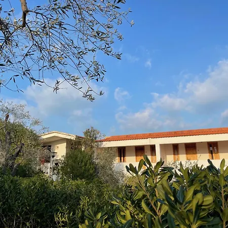Con Piscina La Baia Del Gallo